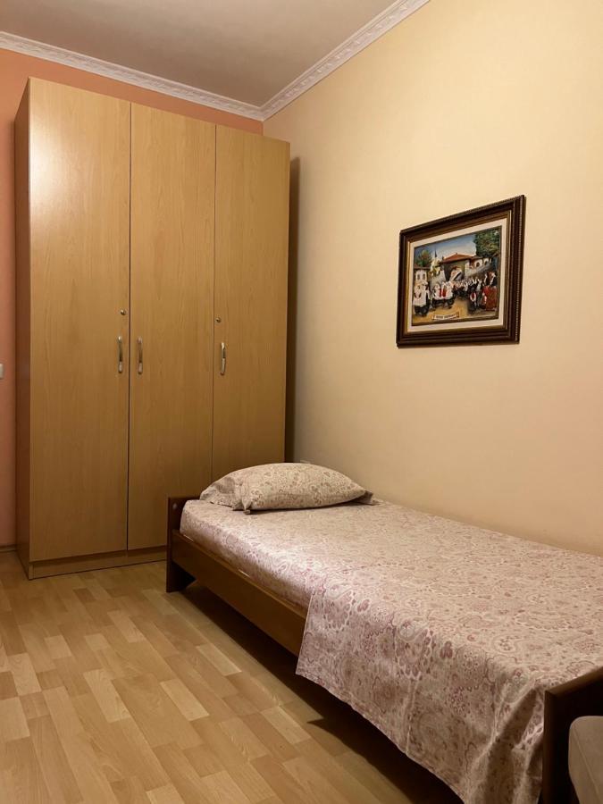 City Center Apartment In Shkodër Buitenkant foto